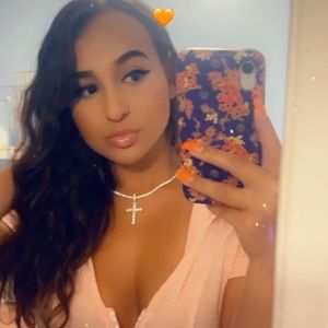 Meet your Posher, Robyn